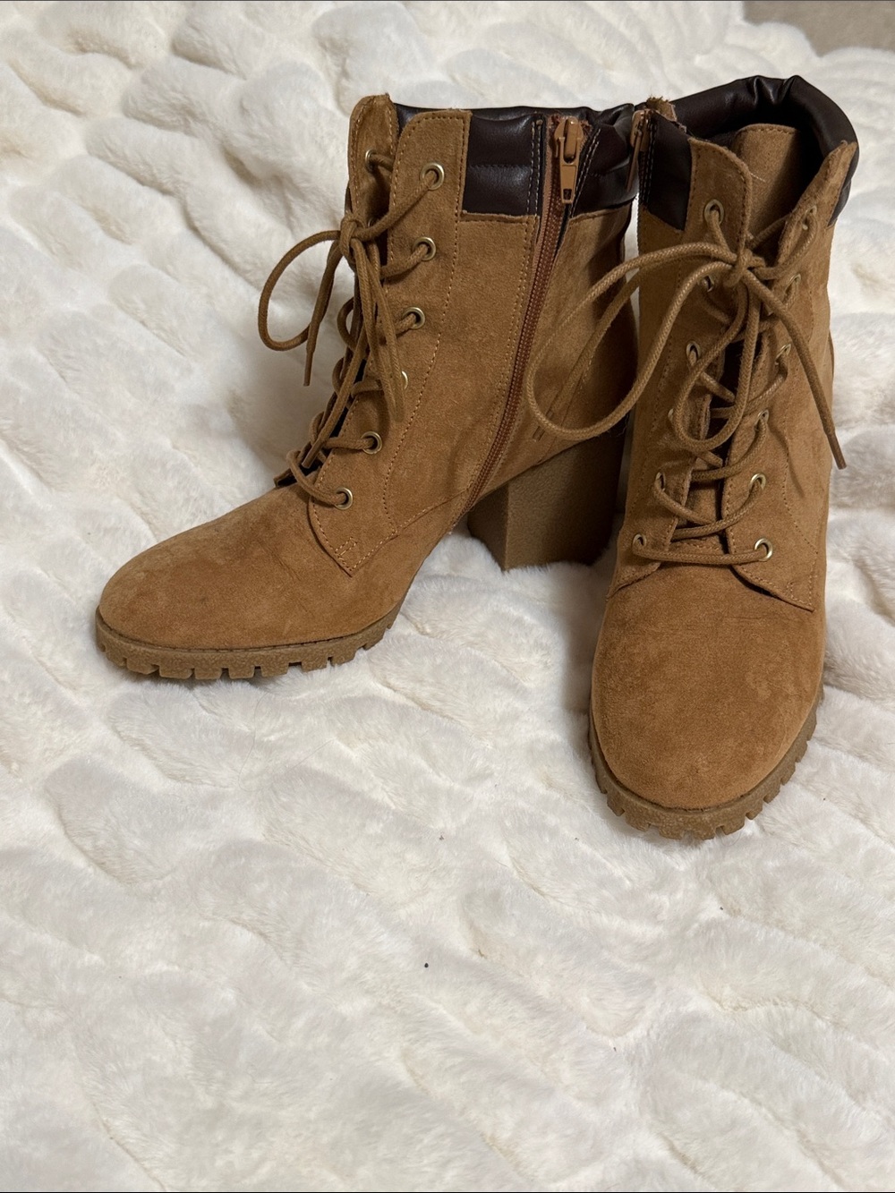 Chunky Heel Lace-Up Ankle Boots - Tan Suede